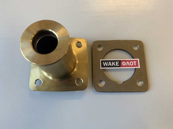 Опора пера руля универсальная